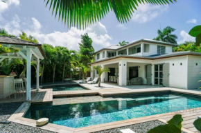 Villa Manzana : neuve 4ch 4sdb 2 piscines - LUXE